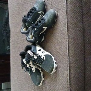 Softball cleats